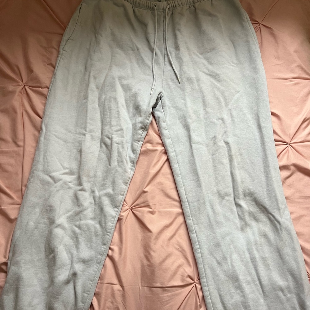 Brandy Melville White Cuffed Sweatpants